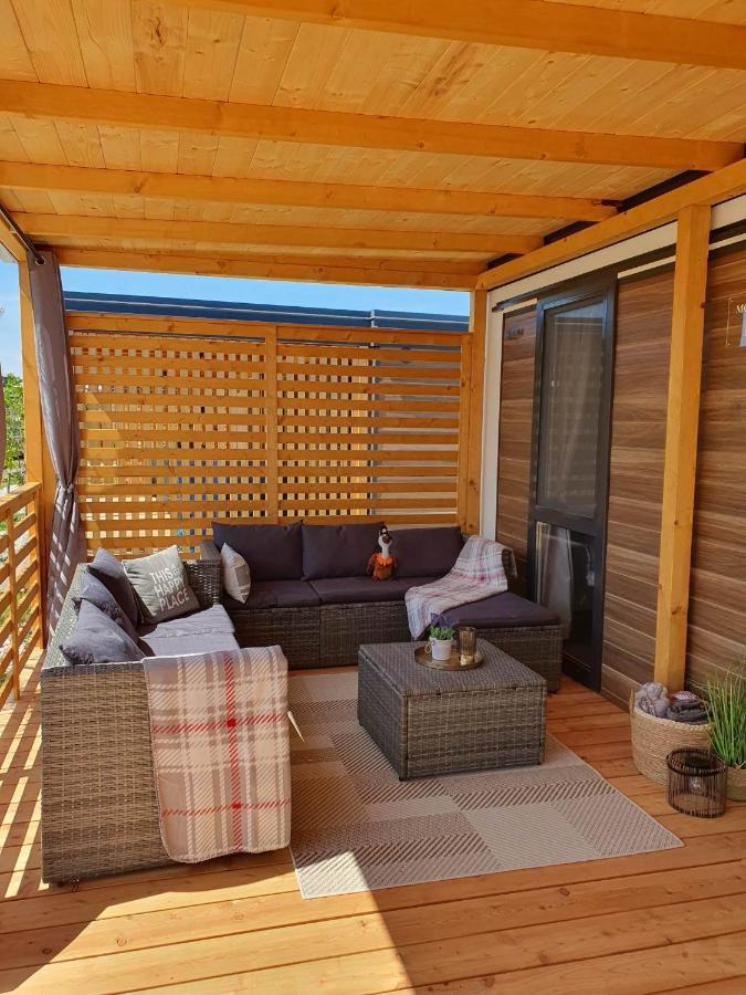 Mobile Homes Karlo & Dino พูลา ภายนอก รูปภาพ