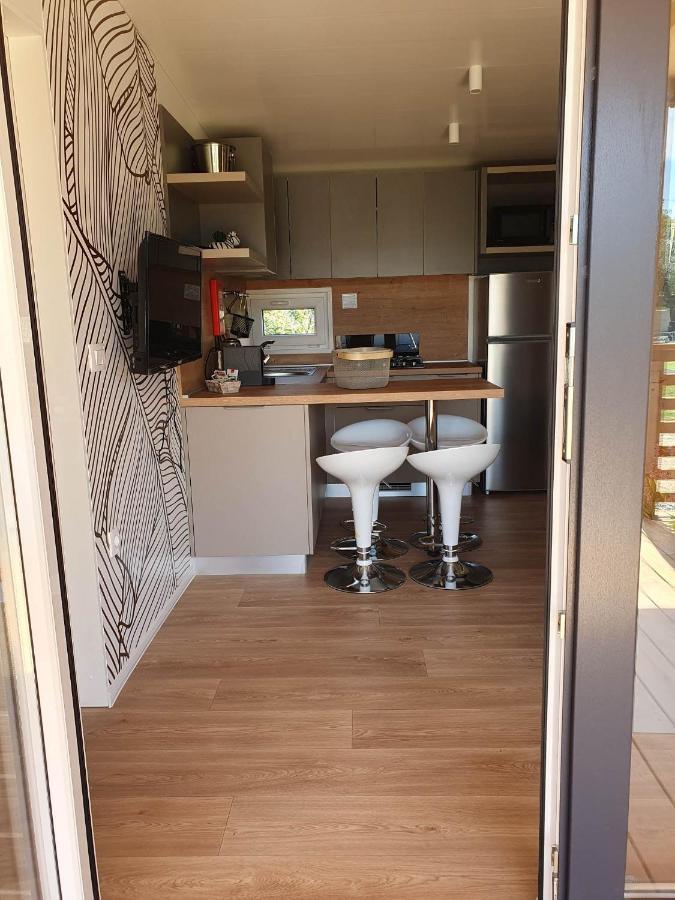 Mobile Homes Karlo & Dino พูลา ภายนอก รูปภาพ