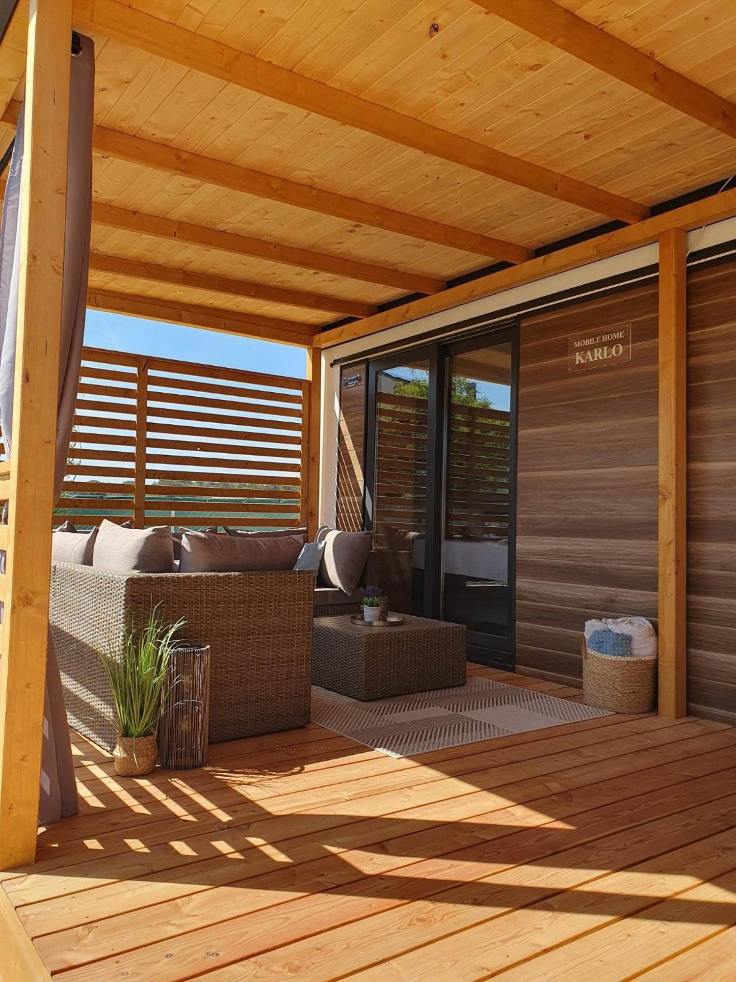 Mobile Homes Karlo & Dino พูลา ห้อง รูปภาพ